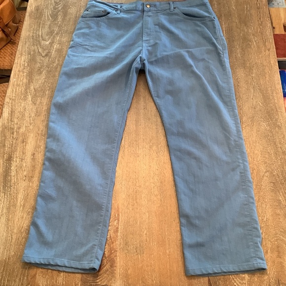 Raleigh Denim Waist 38 Alexander Fit in Light Blue - Picture 2 of 12
